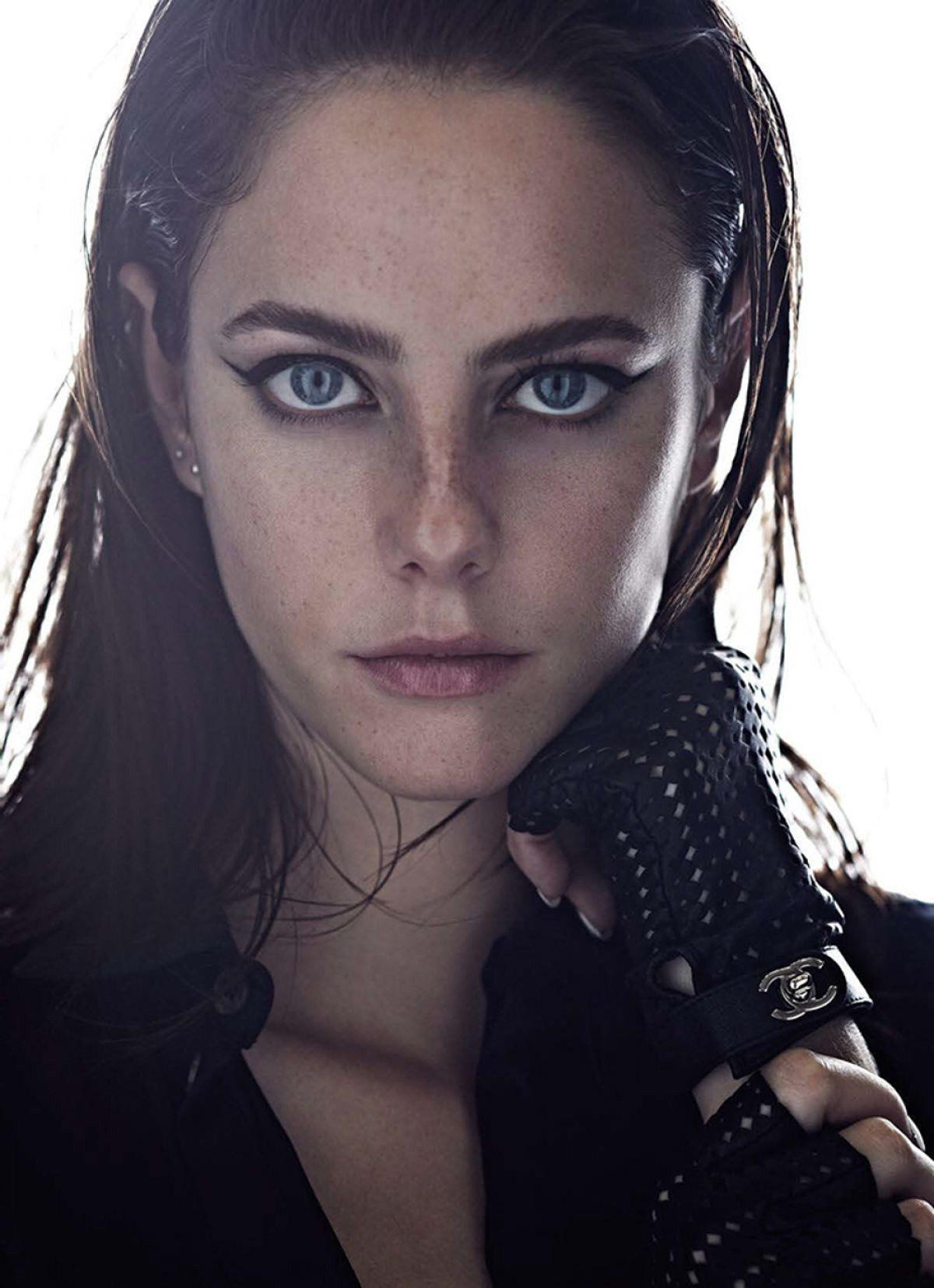 kaya scodelario sexy - blackedraw new hotwife lia searches and finds her first bbc ebony big areolas
