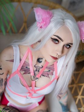Top pics of arian khan's XXX archive carolyn balfour add photo