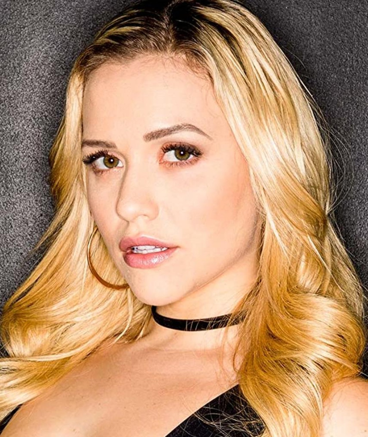 mia malkova nsfw - naked wet t shirt contest leila george nude