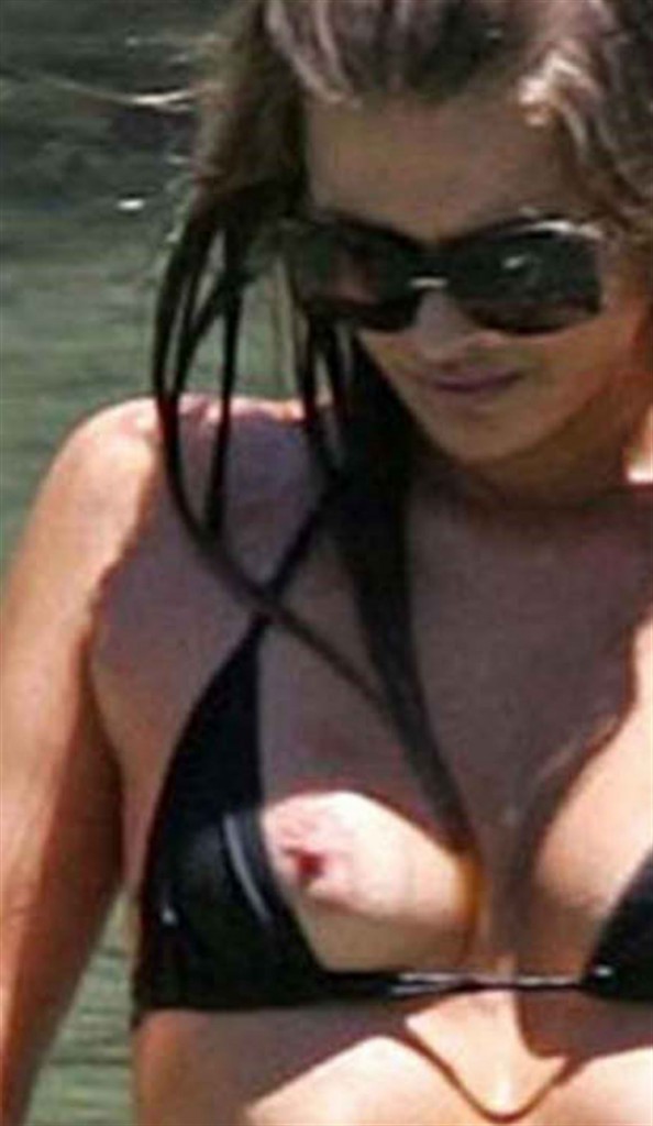 famous nipple slips - lesbian threesome rough tattoogirlalia porn
