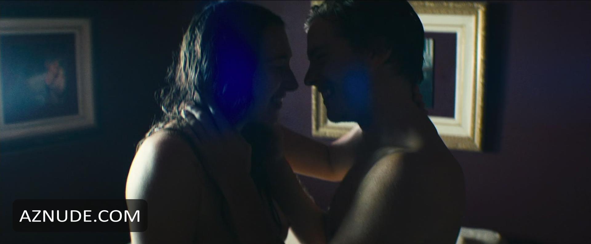 Sam Quartin Nude hostess pics back rider recommends Sam Quartin Nude