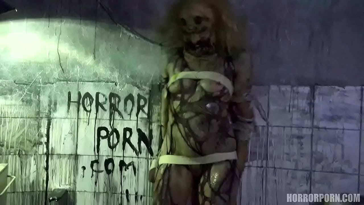 andrea george smith like female horror porn photo adam ullrich recommends female horror porn pic