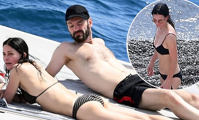 dickson wan recommends Courteney Cox Nude Photos