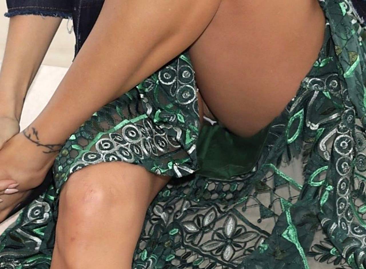 pussy slip pics - pantyhose anal porn russian se x