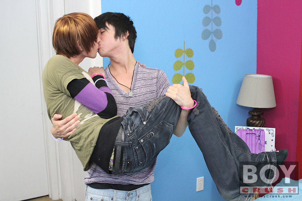 kyler moss and miles pride adult singles kyler moss and miles pride