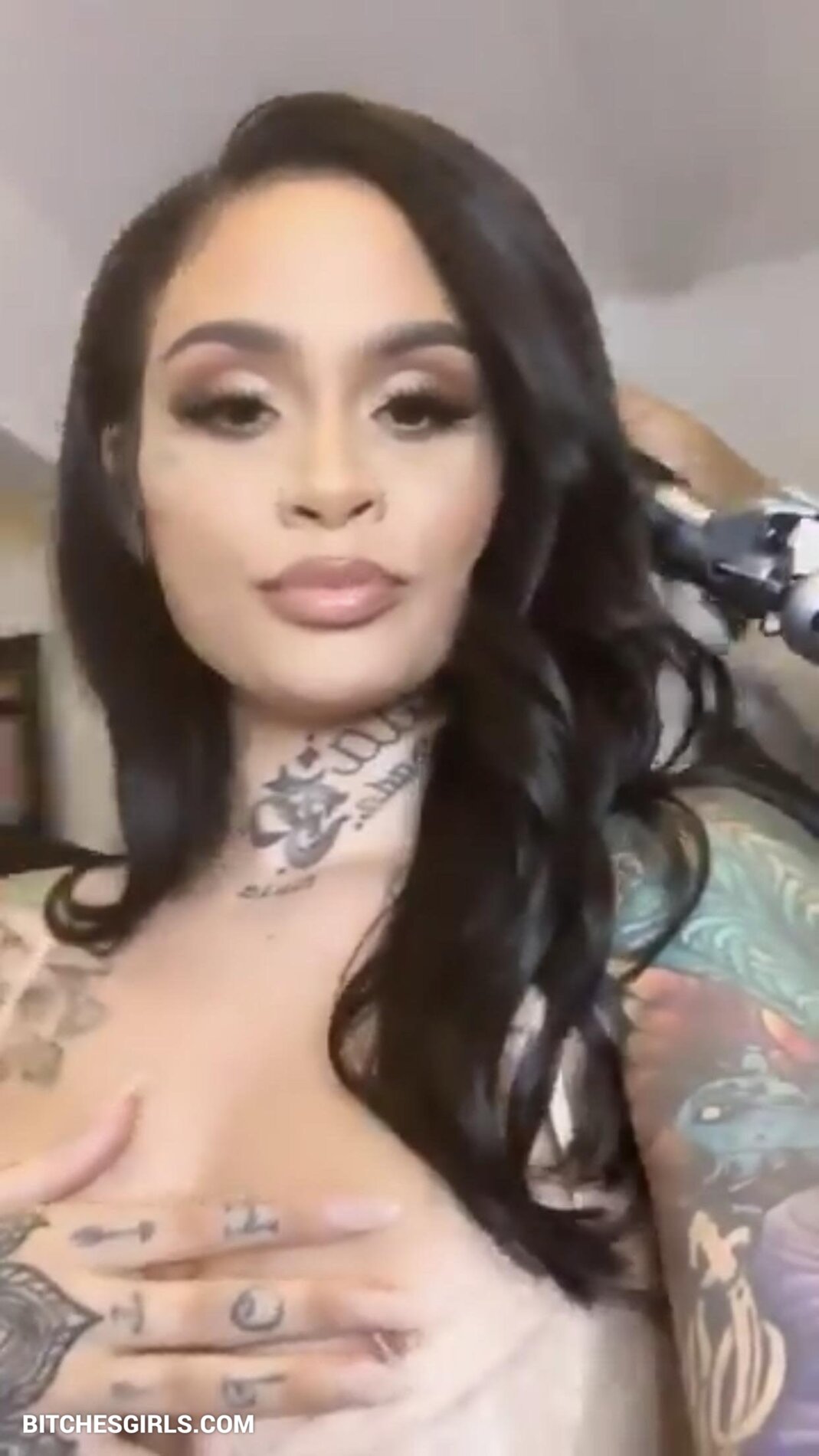 Best of navel tickling porn cristeta estoesta share kehlani tits photos