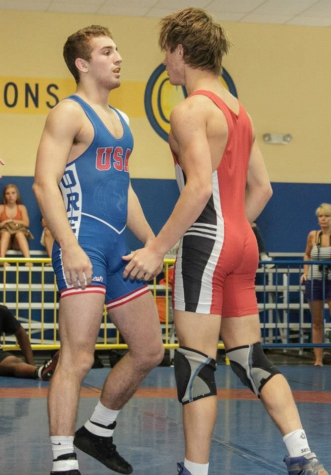wrestling twinks - bisex blow job ashlynne dae