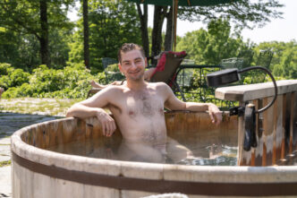brian belli recommends hot tube gay pic