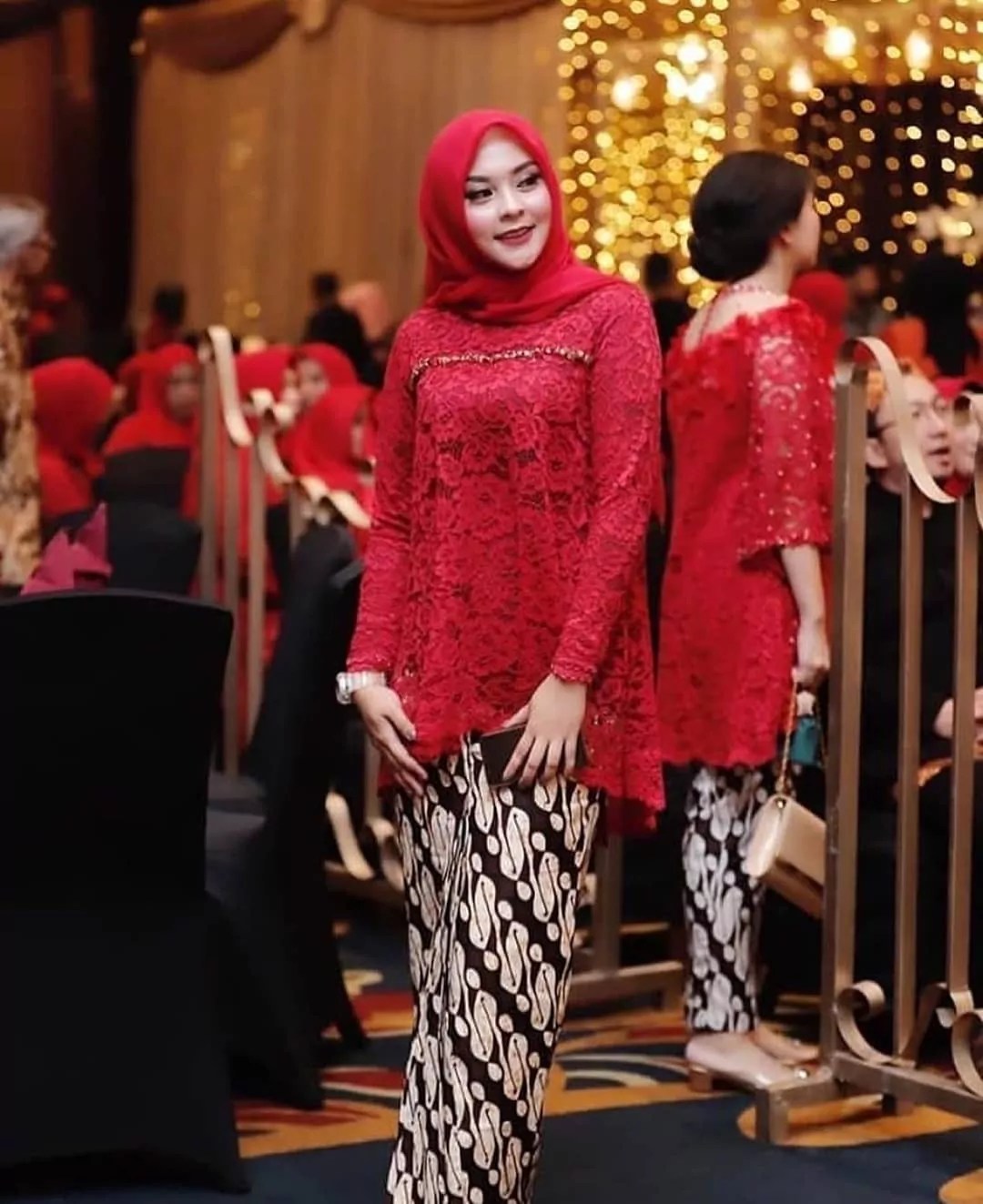 xnxx kebaya merah - prone bone pose ts bambi bliss