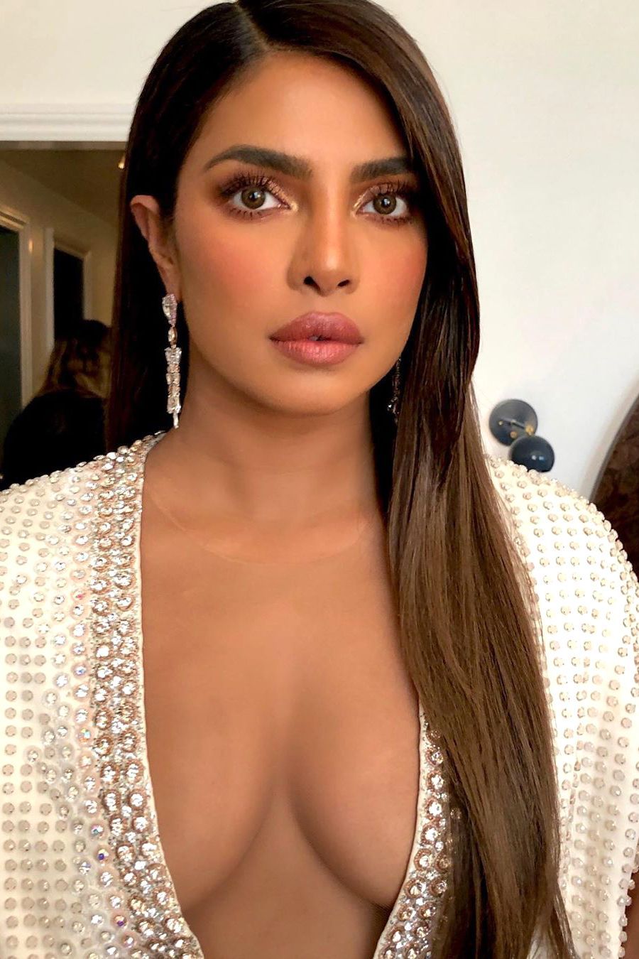 Best of hot and nude anthony sinfield share priyanka chopra nude photoshoot photos