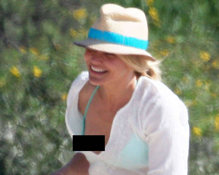 barrett diaz recommends Cameron Diaz Nipple