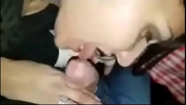 chi ho li recommends Handjob In A Restaurant