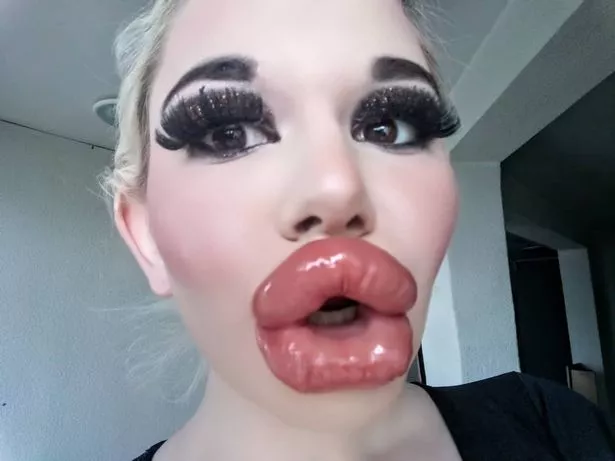courtney halonen recommends fake lips porn pic