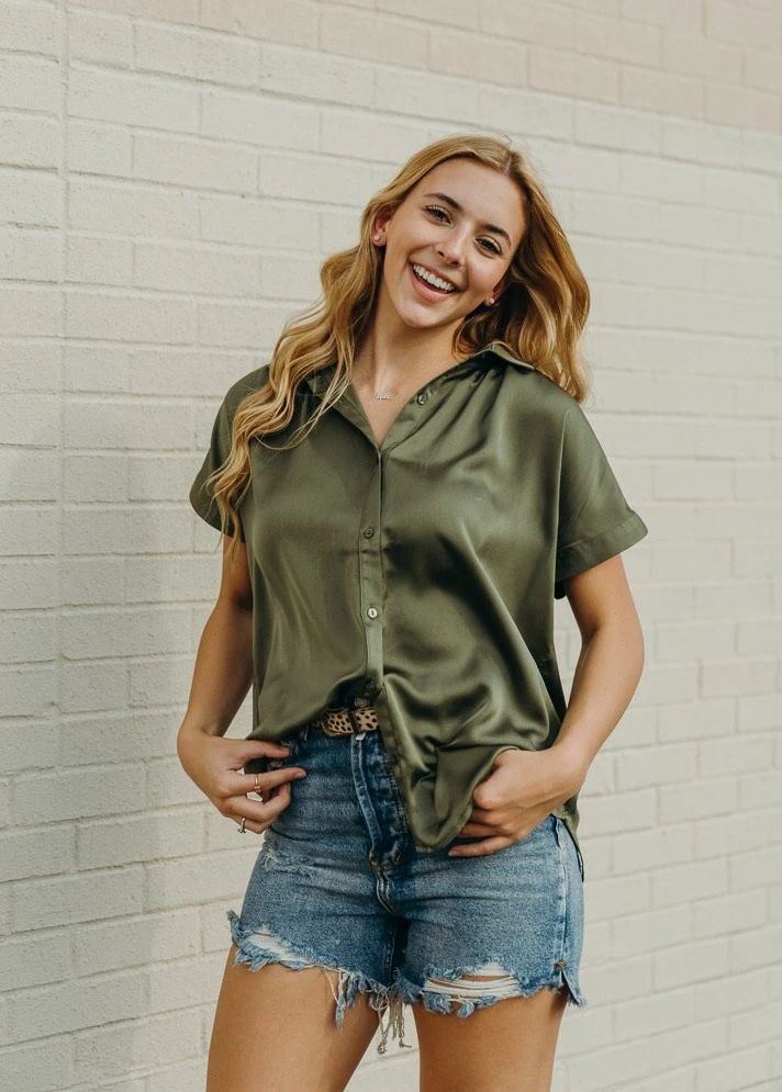 raerae elle - netvideogirls avery sky bri striptease