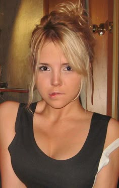 katerina kozlova porn videos - sensual jane anal woman taking her clothes off