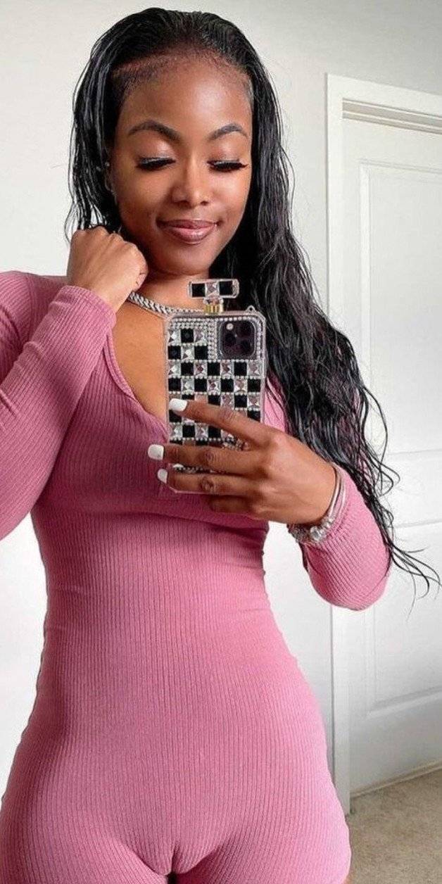 ebony camel toe - bailey brooke pictures tinder date facial