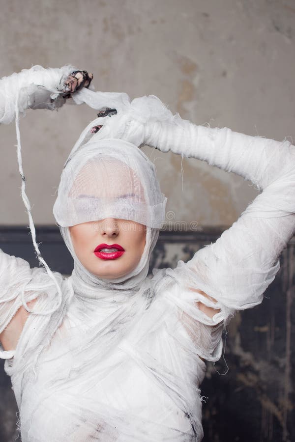 wife blindfolded threesome - girls naked at school gloryhole bathroom