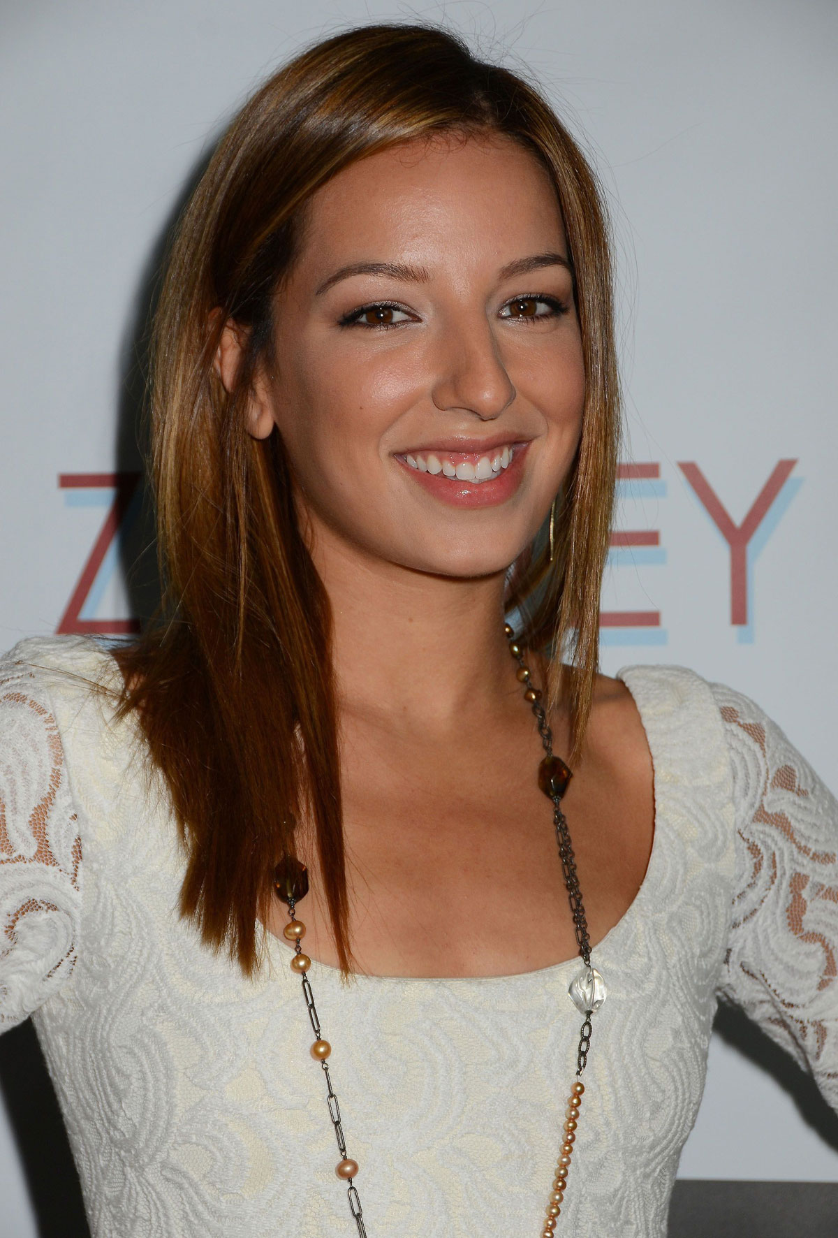 vanessa lengies sexy - cartoon up skirt kendall jenner pusy