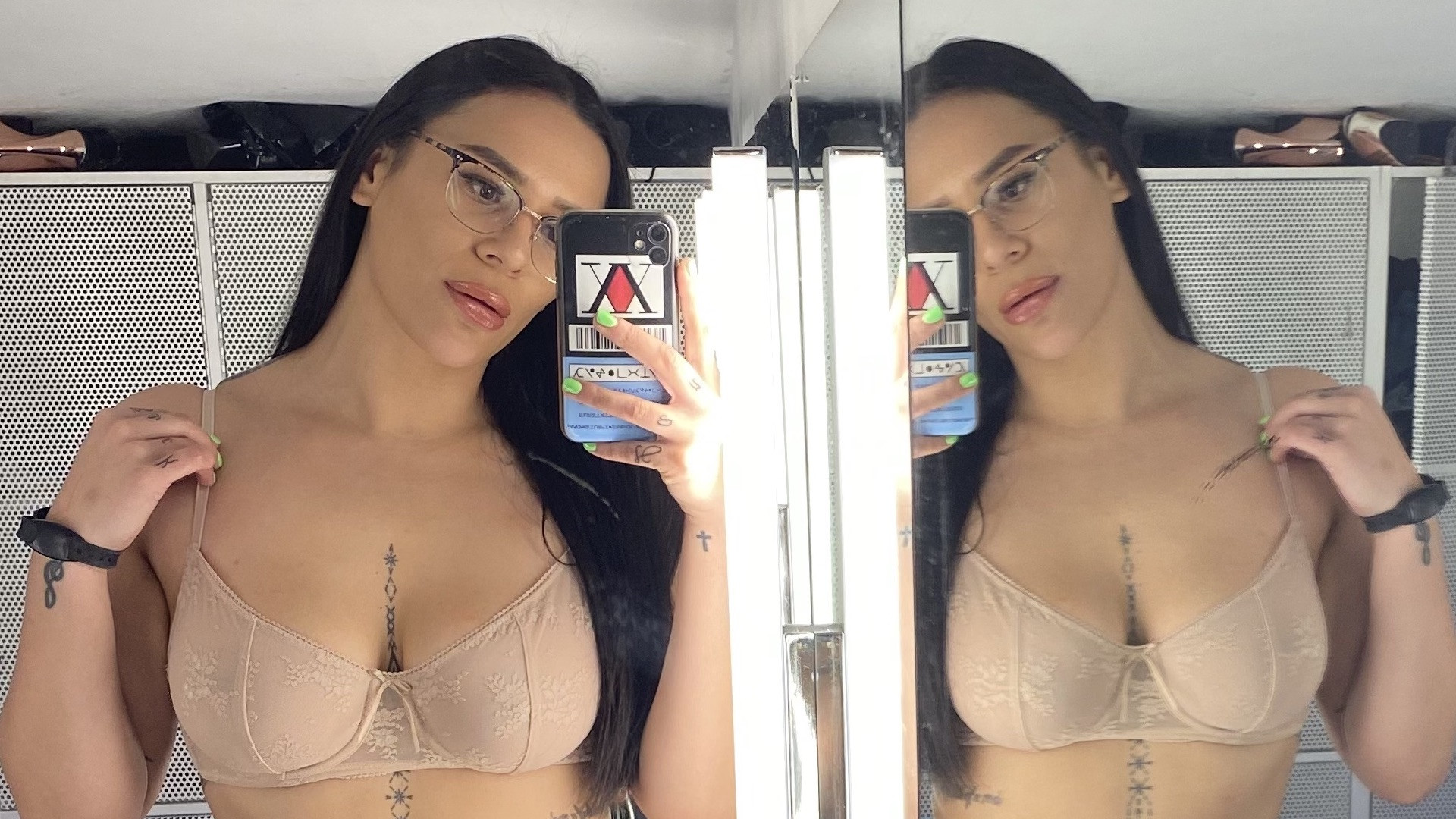aj de belen recommends Onlyfans Glasses