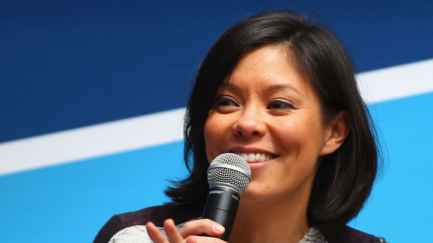 alex wagner sexy in louisville alex wagner sexy