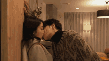 Homemade porn swap crush cumshot Japanese Deep Kissing fo rher