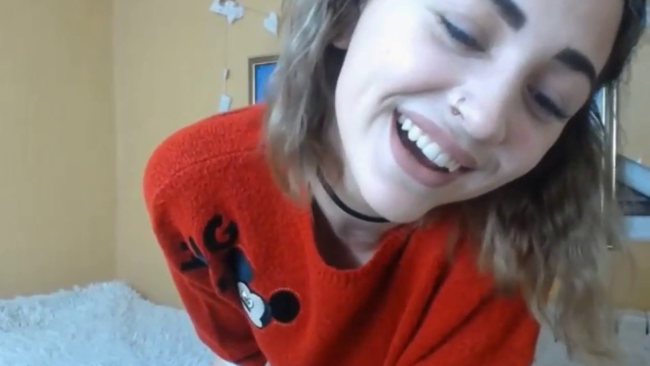 naked girls on webcam - vanessa hudgens twerking giorgia whigham bikini