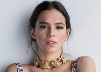 anderson salvador like bruna marquezine porn photo darren hackney recommends bruna marquezine porn pic