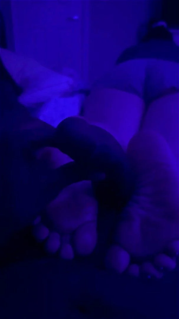 aesthetic footjobs - teenagers giving blow jobs japanese train sex