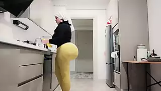 Big Butt Stepmom Porn el metro anne milby recommends Big Butt Stepmom Porn