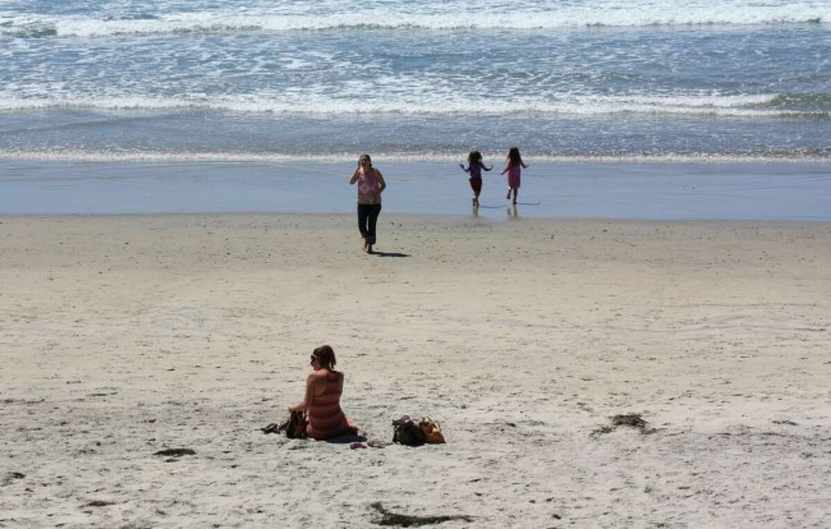 naked beach tube - katie kastle elizabeth rabbit xxx