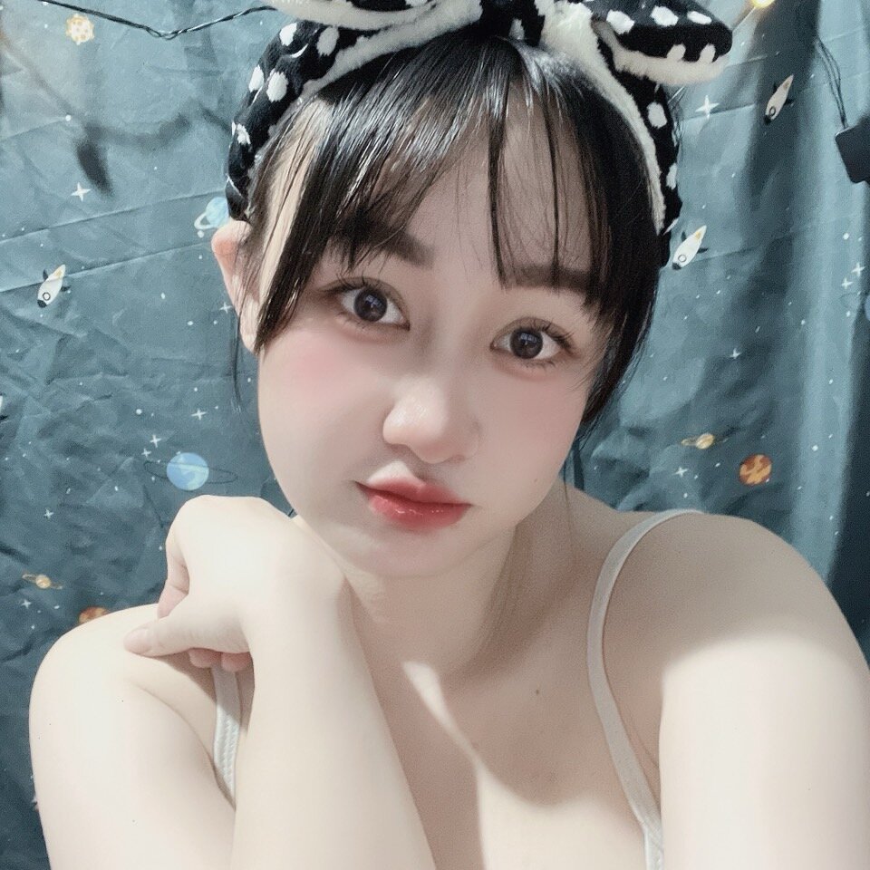 cory ladd recommends Lucie Chaturbate