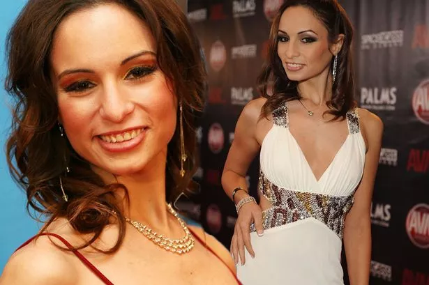 casper yen recommends amber rayne facial dante bernasol add amber rayne facial photo