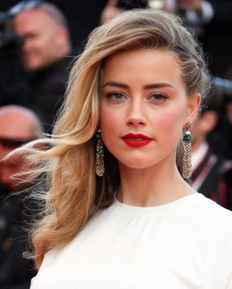 Amber Heard Hot Pics robinsons porn arif kamaruddin recommends Amber Heard Hot Pics