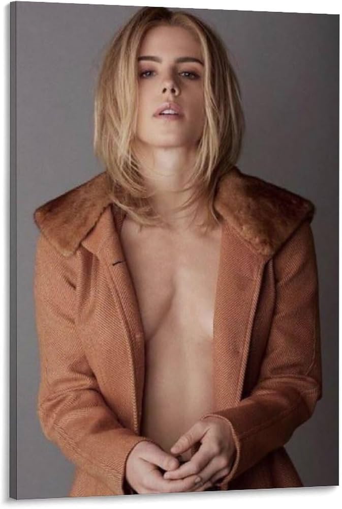 belinda bolger recommends emily bett rickards nude pic