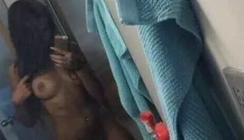 celine andal recommends nipslip com amanda beutler add nipslip com photo