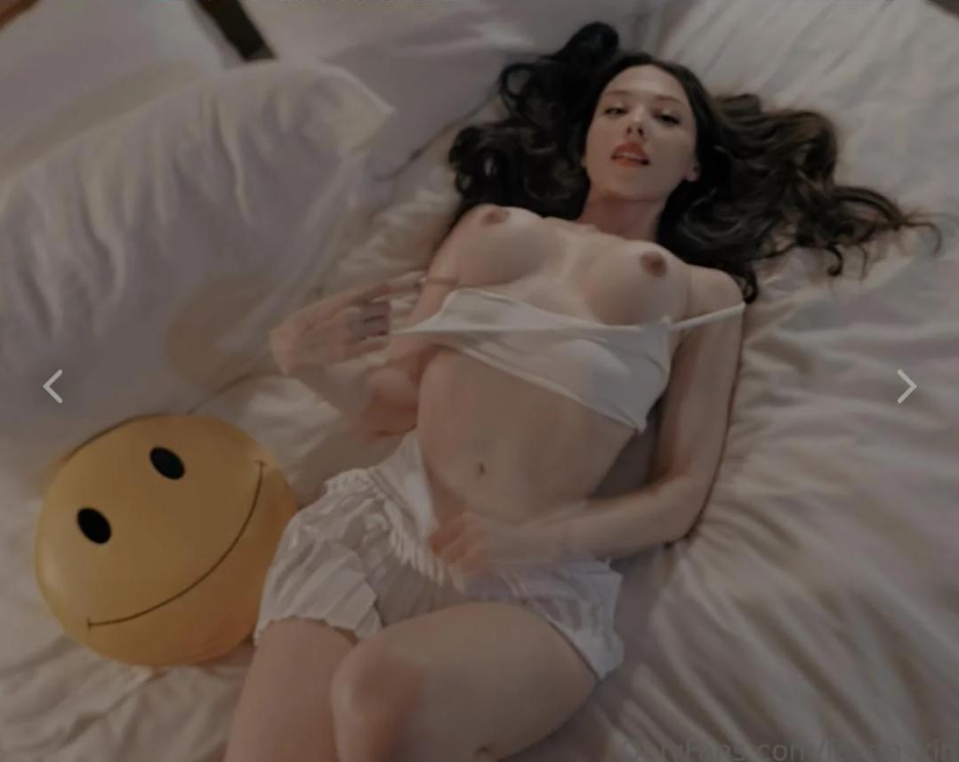 foxenkin onlyfans - gyno spy cam camille guaty nude