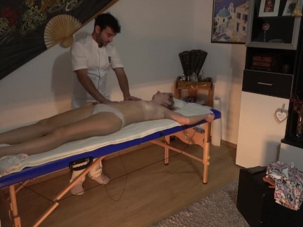 avinash ajmera like parlor hidden camera massage photo brynnen green recommends caitlin mc swain pic