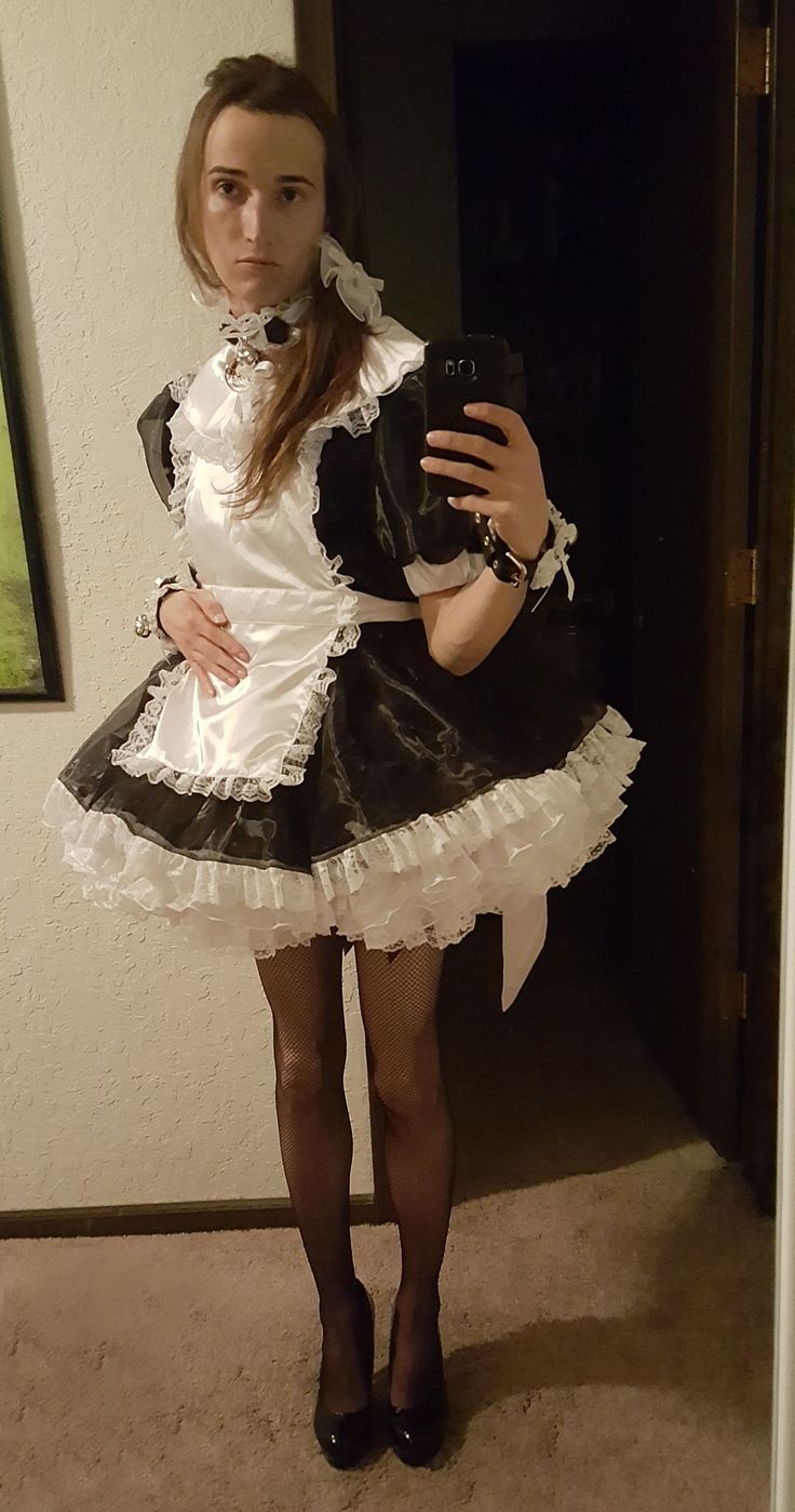 maid seduce porn - adele stephens free cfnm clips
