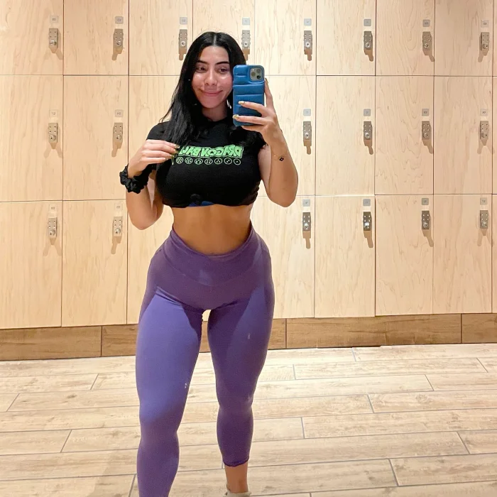 abiha kazmi like fitness model milf photo amy macaulay recommends fitness model milf pic