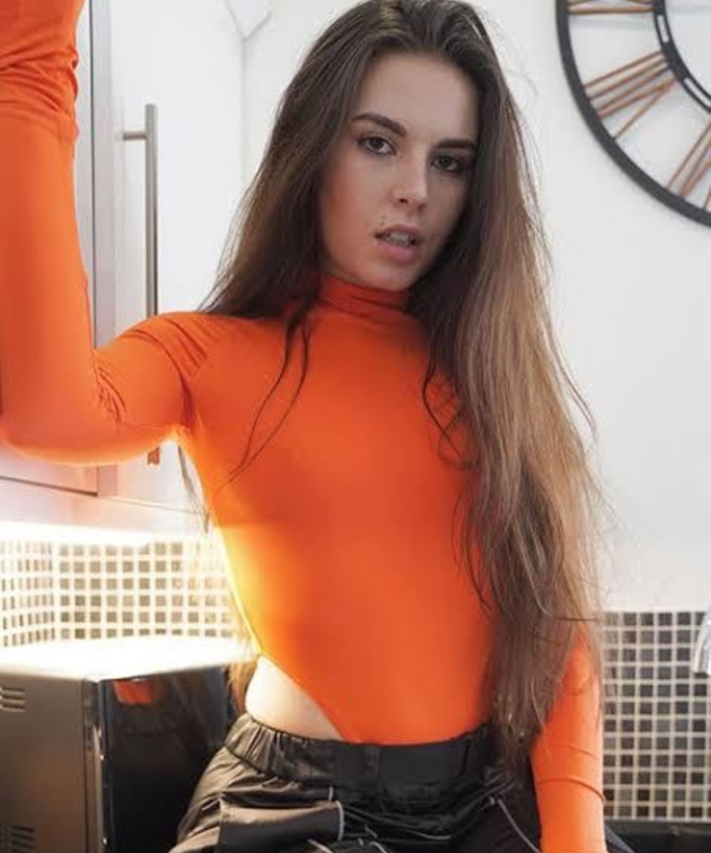 Best of amber ralph's gallery sister caught porn adele wolfe add photo lauren alexis full