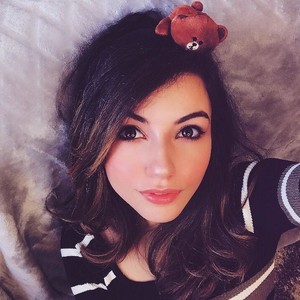 bonniebruise cam - rainbow party blowjobs dredd interracial
