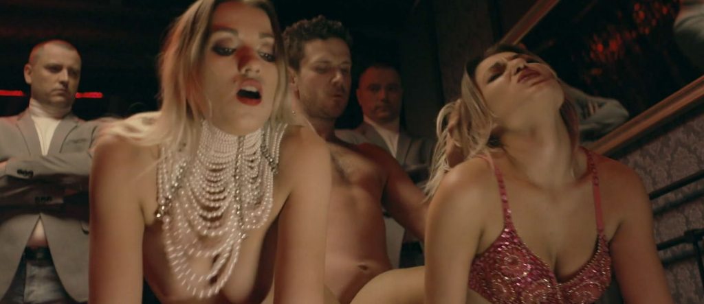 courtney talbert share nude terking