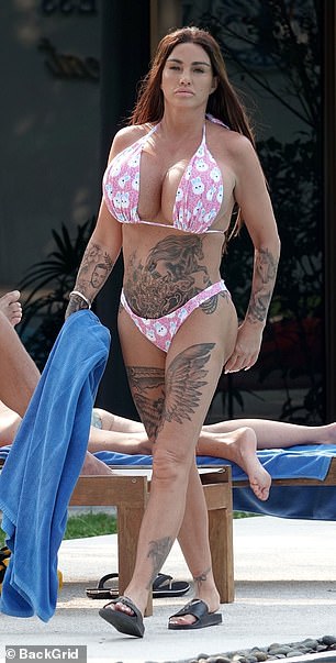 Top pics of daniel tweedie's XXX archive donna deshazo add photo