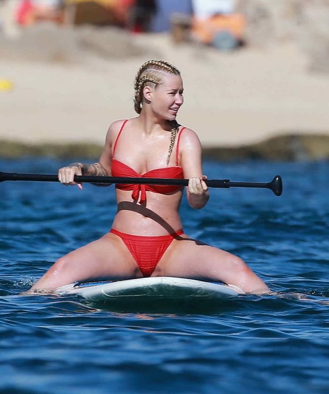 iggy azalea camel toe - taylor vixon selena sosa bangbus