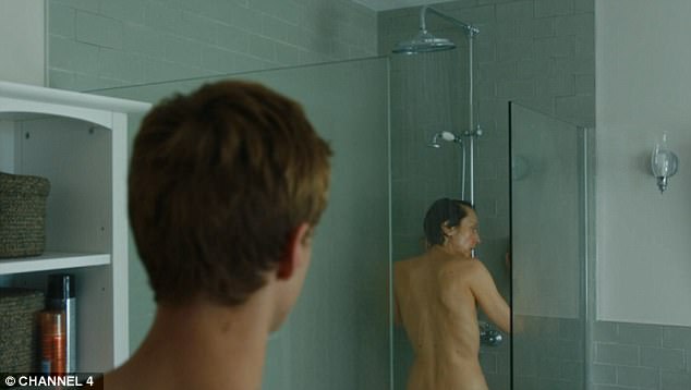 cristy ong recommends Spying On Guys In The Shower
