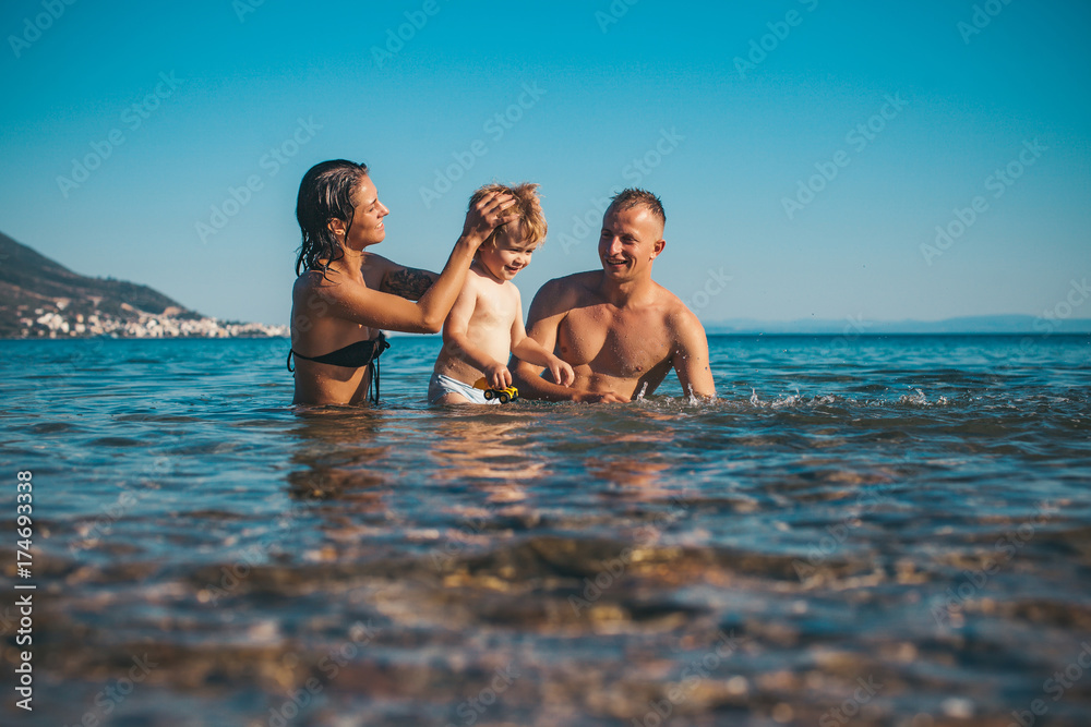 naked familt de loire naked familt