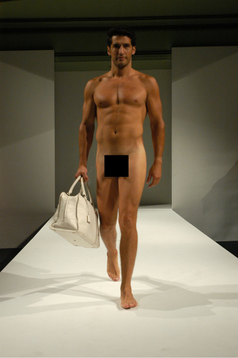 chris eracleous recommends Naked Runway