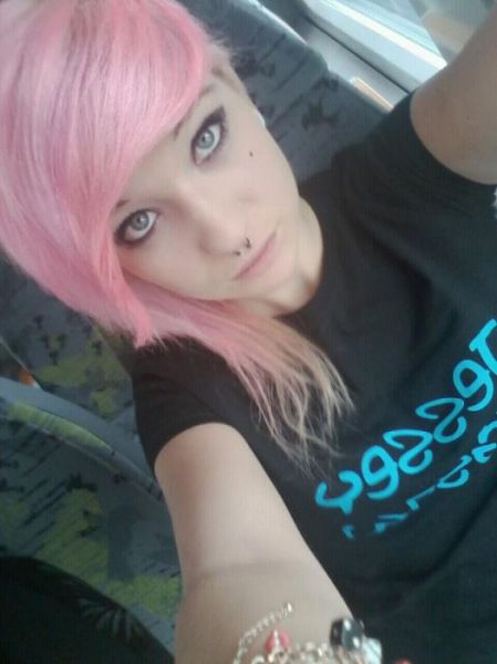 emo babes naked - renatinha trans brother sister hand jobs