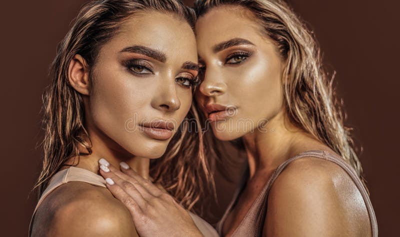 diana bagley like hot nude twins photo ahmed asem recommends hot nude twins pic