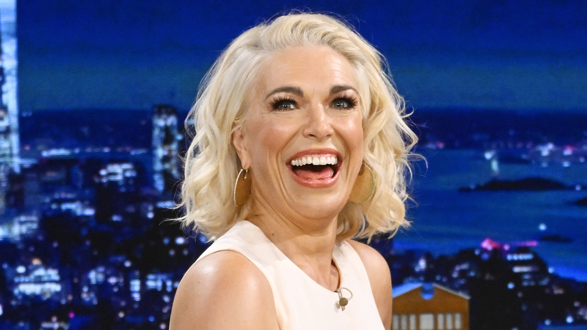 brendan pearson recommends Hannah Waddingham Butt